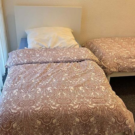 One Room Apartment In แบร์กิชกลัดบัค ภายนอก รูปภาพ