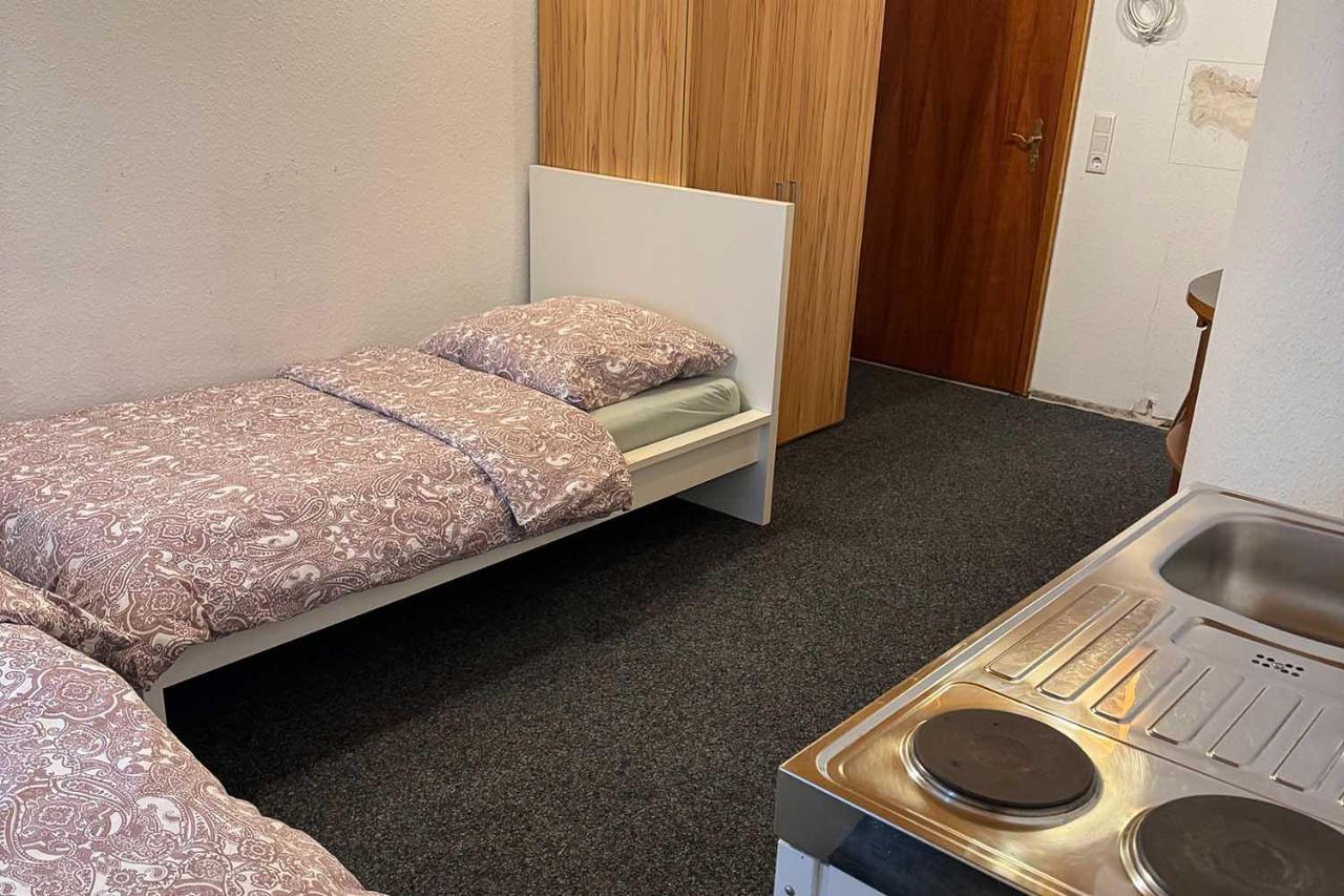 One Room Apartment In แบร์กิชกลัดบัค ภายนอก รูปภาพ