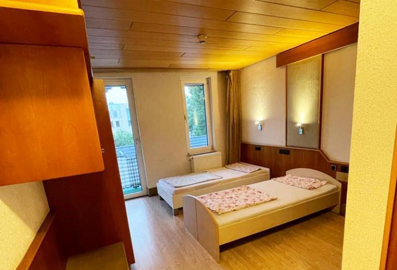 One Room Apartment In แบร์กิชกลัดบัค ภายนอก รูปภาพ